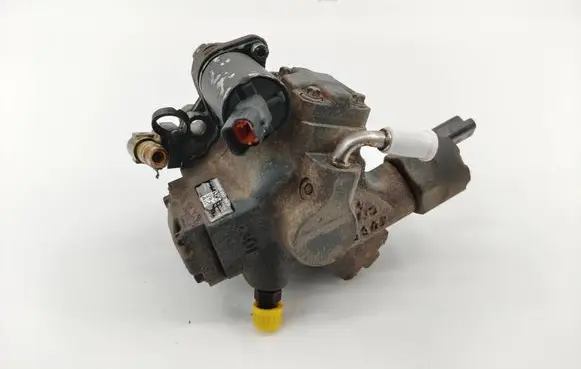 Volvo S40 Fuel injection high pressure pump 9685705080 A2C27100268