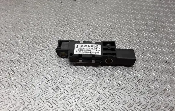 Volkswagen Touareg I Airbag deployment crash/impact sensor 4B0959643E