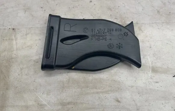BMW X2 F39 Cabin air duct channel 11460914 7298808 51477298808