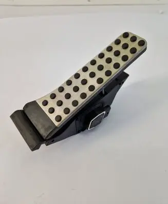 Mercedes-Benz C W204 Accelerator throttle pedal a2043000204