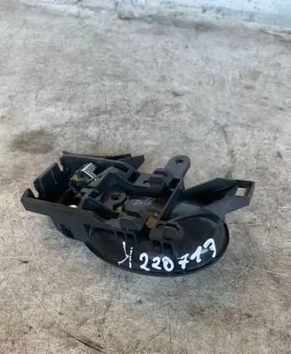 Nissan Juke I F15 Front door interior handle