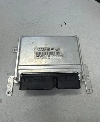 Audi A8 S8 D2 4D Engine control unit/module 3B0907551AB 26SA6152 0261206393
