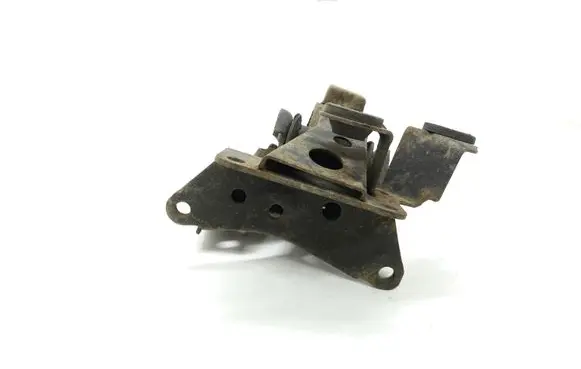 Hyundai Santa Fe Engine mount bracket