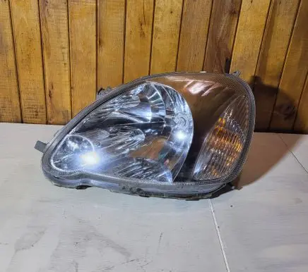 Toyota Yaris Headlight/headlamp D21211K81 21211K8LL