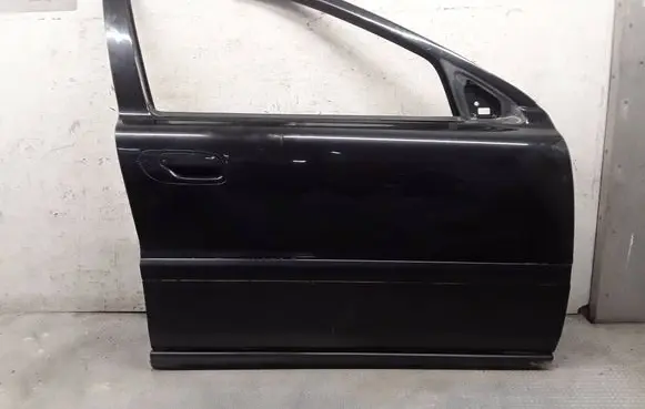 Volvo V70 Front door 