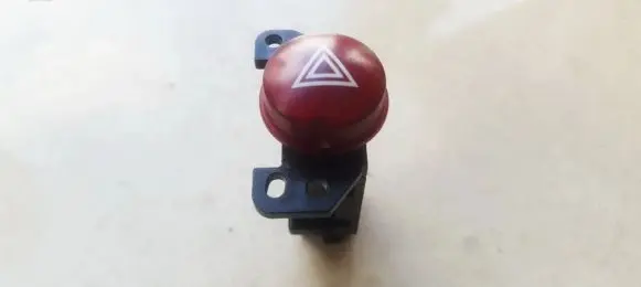 Mitsubishi Colt Hazard light switch