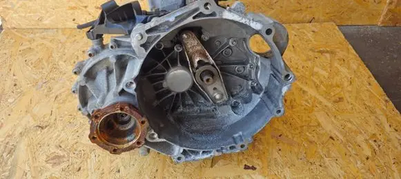 Volkswagen T-Roc Manual 6 speed gearbox SPEEDUTV UTV