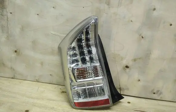 Toyota Prius (XW30) Rear/tail lights