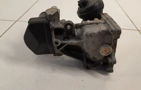 Audi Q3 8U EGR valve 11725507 0280751016