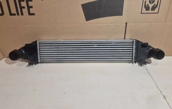 Mercedes-Benz E W212 Intercooler radiator A2045000100 3138476 12T171041