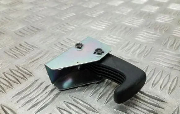 Skoda Octavia Mk2 (1Z) Tie down hook / loop 1Z9867615D