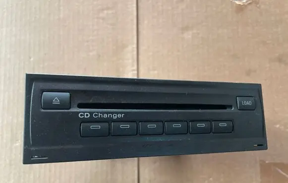 Audi A6 S6 C6 4F CD/DVD changer 4E0035110A