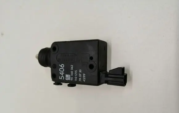 Opel Astra G Central locking motor 90460062