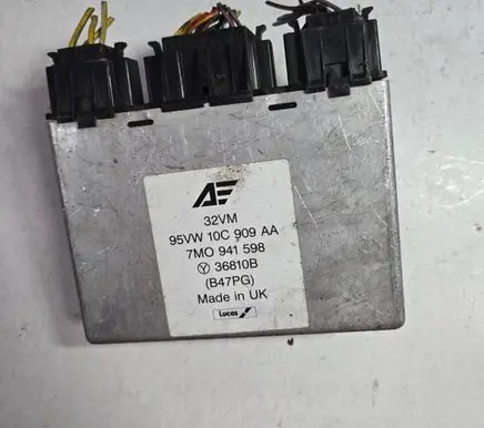 Ford Galaxy Comfort/convenience module 7M0941598 95VW10C909AA 36810B