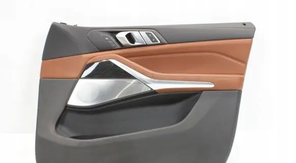 BMW X5 G05 Front door card panel trim