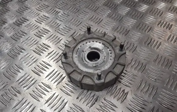 Audi Q7 4L Coil spring/strut mount 
