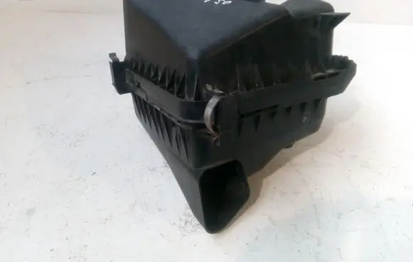 Toyota Verso Air filter box 177010R020 177050R040