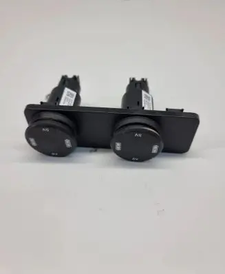 Jaguar F-Pace USB socket connector HK83045B49AB