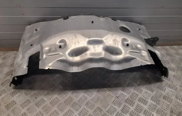 Mercedes-Benz E A207 Heat shield in engine bay A2046280555