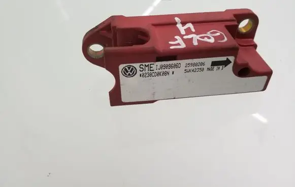 Volkswagen Golf IV Airbag deployment crash/impact sensor 1J0909606D