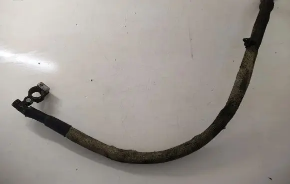 Volkswagen Transporter - Caravelle T5 Negative earth cable (battery)