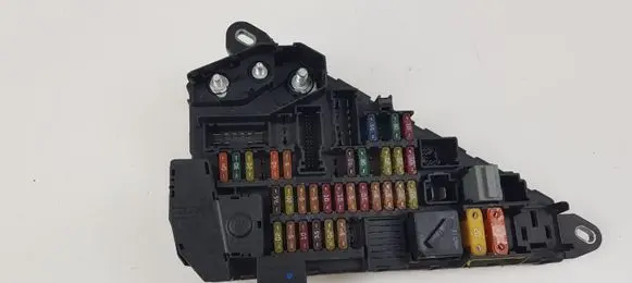BMW 5 E60 E61 Fuse module 6906603 690658806