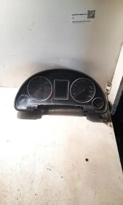 Audi A4 S4 B6 8E 8H Speedometer (instrument cluster) 0263626135