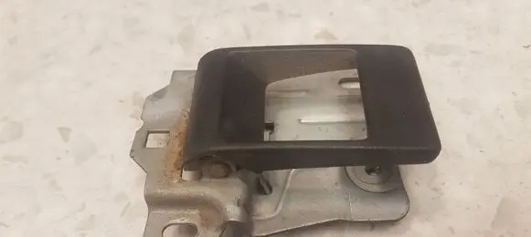 Land Rover Discovery Front door interior handle