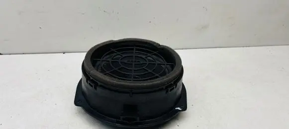 Audi Q3 8U Rear door speaker 8R0035411