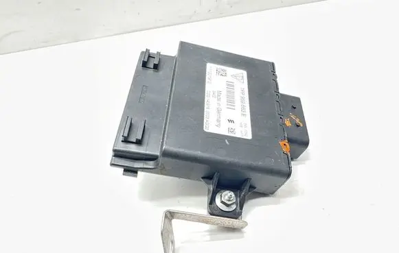Porsche Cayenne (92A) Voltage converter/converter module 7PP959663E 111001912