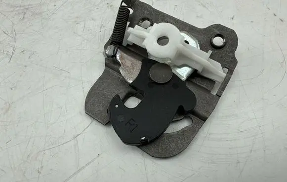 BMW 3 E90 E91 Seat back rest lock catch 7142262