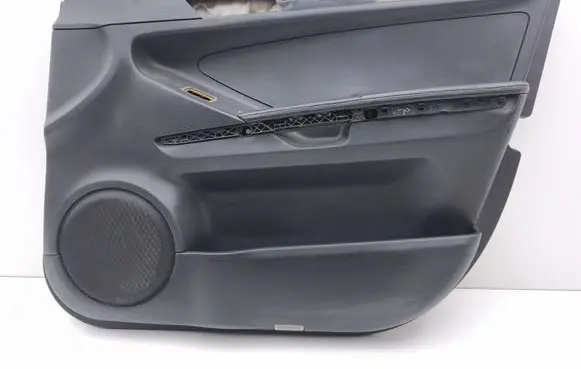 Mercedes-Benz ML W164 Front door card panel trim