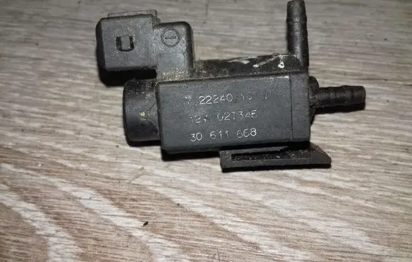 Volvo S60 Vacuum valve 72224010 30611668
