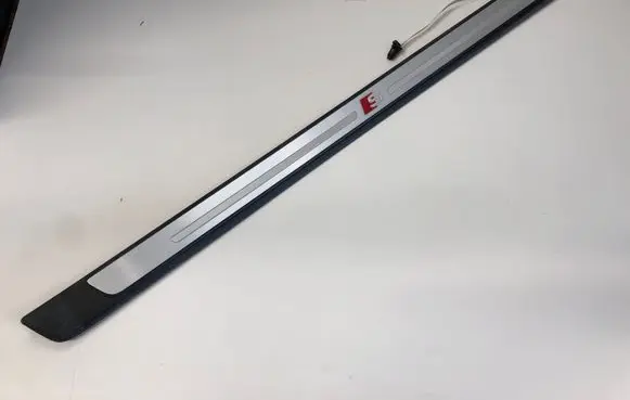 Audi A5 Front sill trim cover 8W6947418A 549664