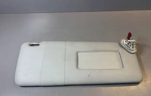Sun visor