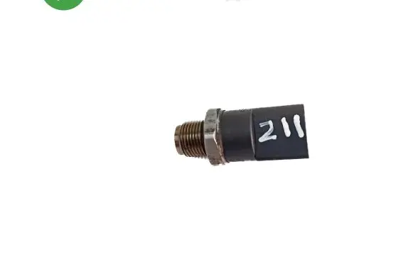 Mercedes-Benz E W211 Fuel pressure sensor A0041536728