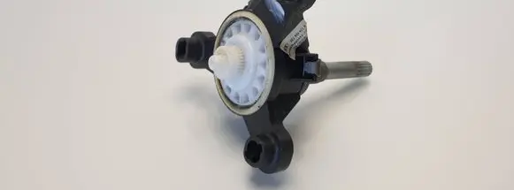 Rear door manual window regulator