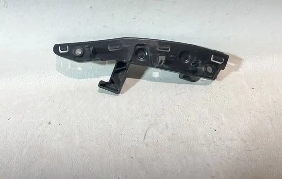 Citroen C3 Front bumper mounting bracket 9683465880
