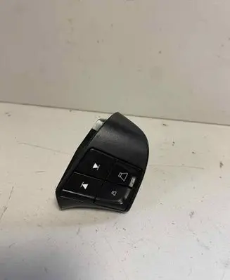 Volvo C30 Steering wheel buttons/switches 30739641 07W09