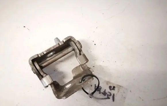 Citroen C5 Front door upper hinge