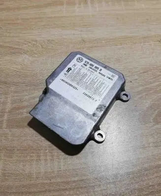 Volkswagen PASSAT B5.5 Airbag control unit/module 1C0909605B