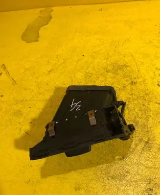 Toyota iQ Dash center air vent grill RZ4R4P4K9