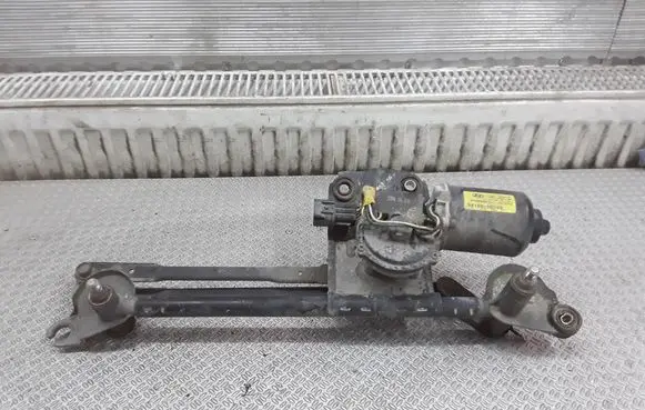 Hyundai Getz Front wiper linkage and motor 981001C100
