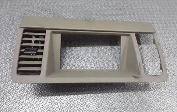 Nissan Murano Z50 Dash center air vent grill 68750CC002