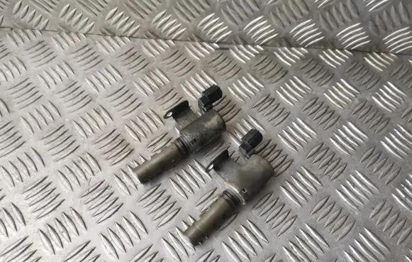 Subaru Legacy Camshaft vanos timing valve AA080 0871MG15