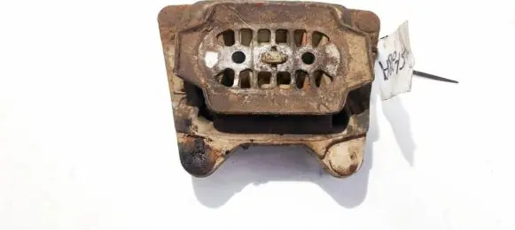 Audi A6 S6 C6 4F Engine mount bracket