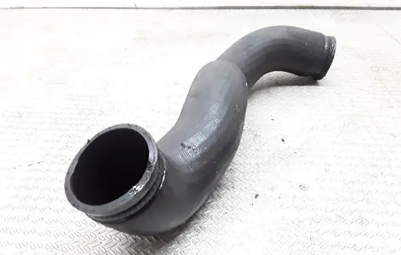 Volvo V70 Intercooler hose/pipe