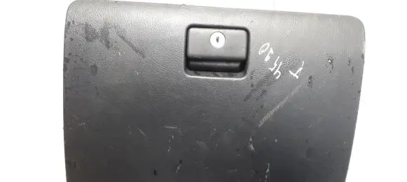Toyota Corolla Verso AR10 Glove box 555510f010 55551-0f010