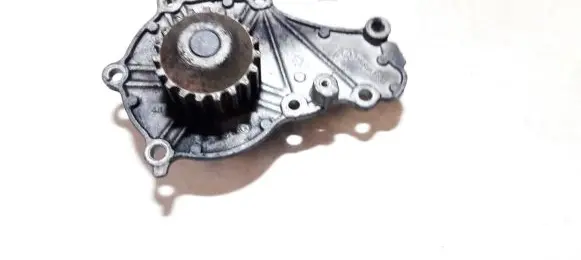 Ford Focus Water pump 26739300
