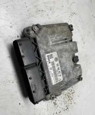Volkswagen PASSAT B6 Engine control unit/module 03G906021NK 1039S17241 0281013440